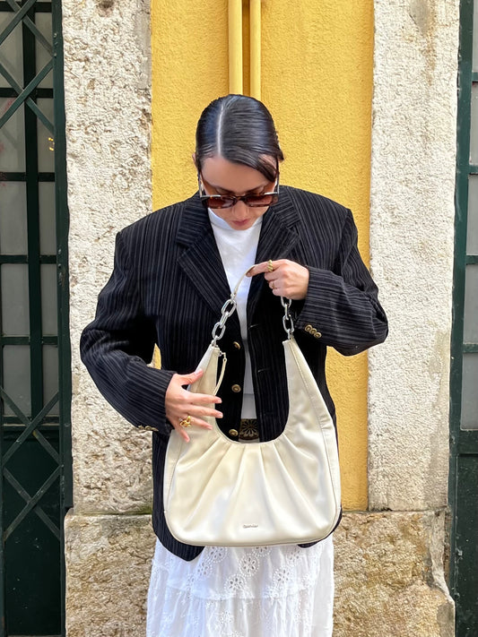 Bolsa Calvin Klein em Couro – Peça de Segunda Mão em Perfeito Estado