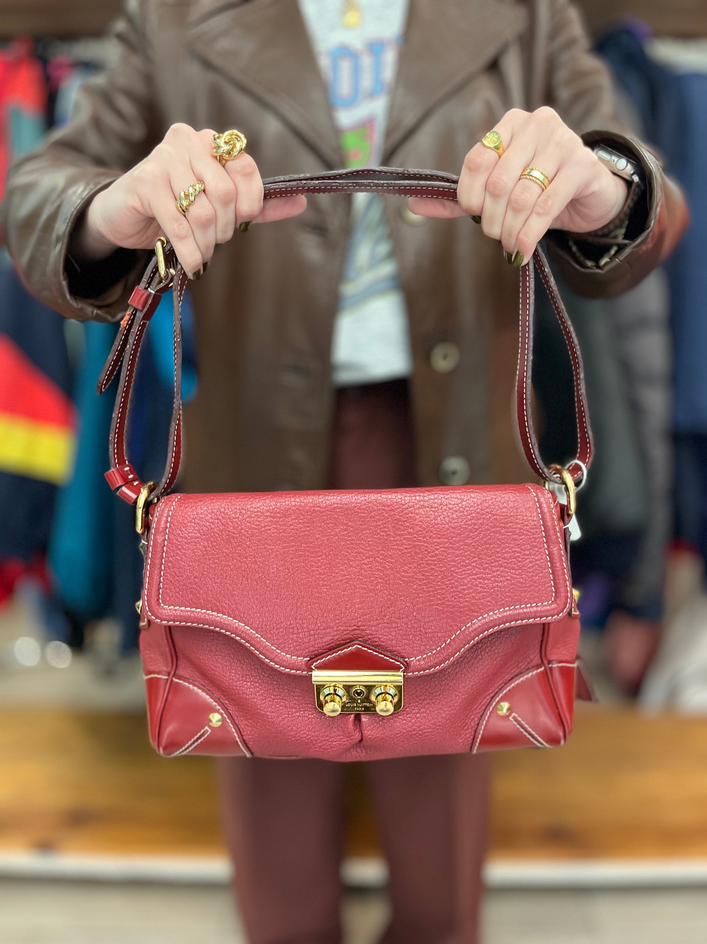 Bolsa Louis Vuitton Suhali L’Essentiel