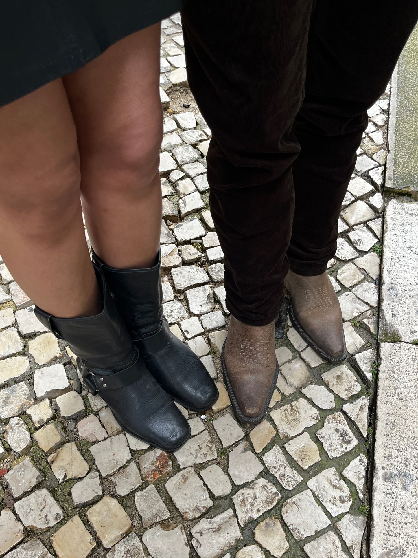 Bota Vintage em Couro Preto